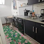 Viktoria Apartament *